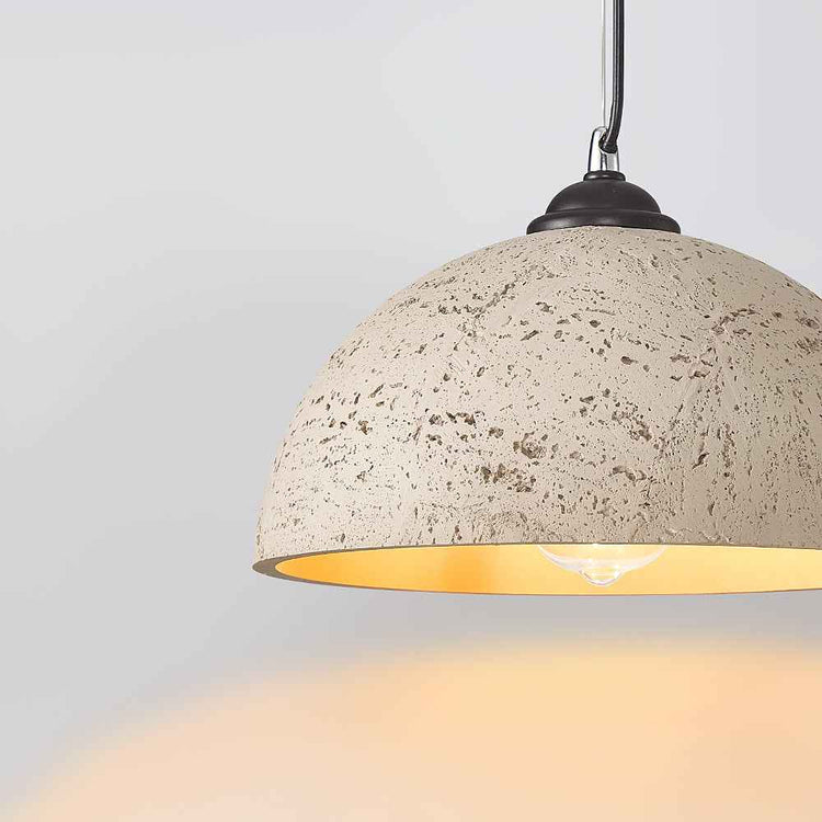 Suspension à dôme en céramique beige, finition texturée, bord noir, cordon noir