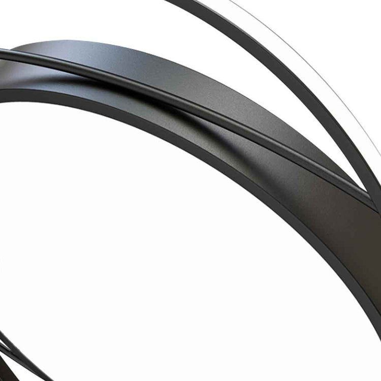 Plafonnier LED : anneaux incurvés en métal gris foncé, vue rapprochée