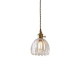 Suspension luminaire 1 lumière : dôme en verre transparent, monture laiton détaillée