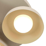 Plafonnier LED beige : abats-jour rond avec lumière blanche, vue très rapprochée