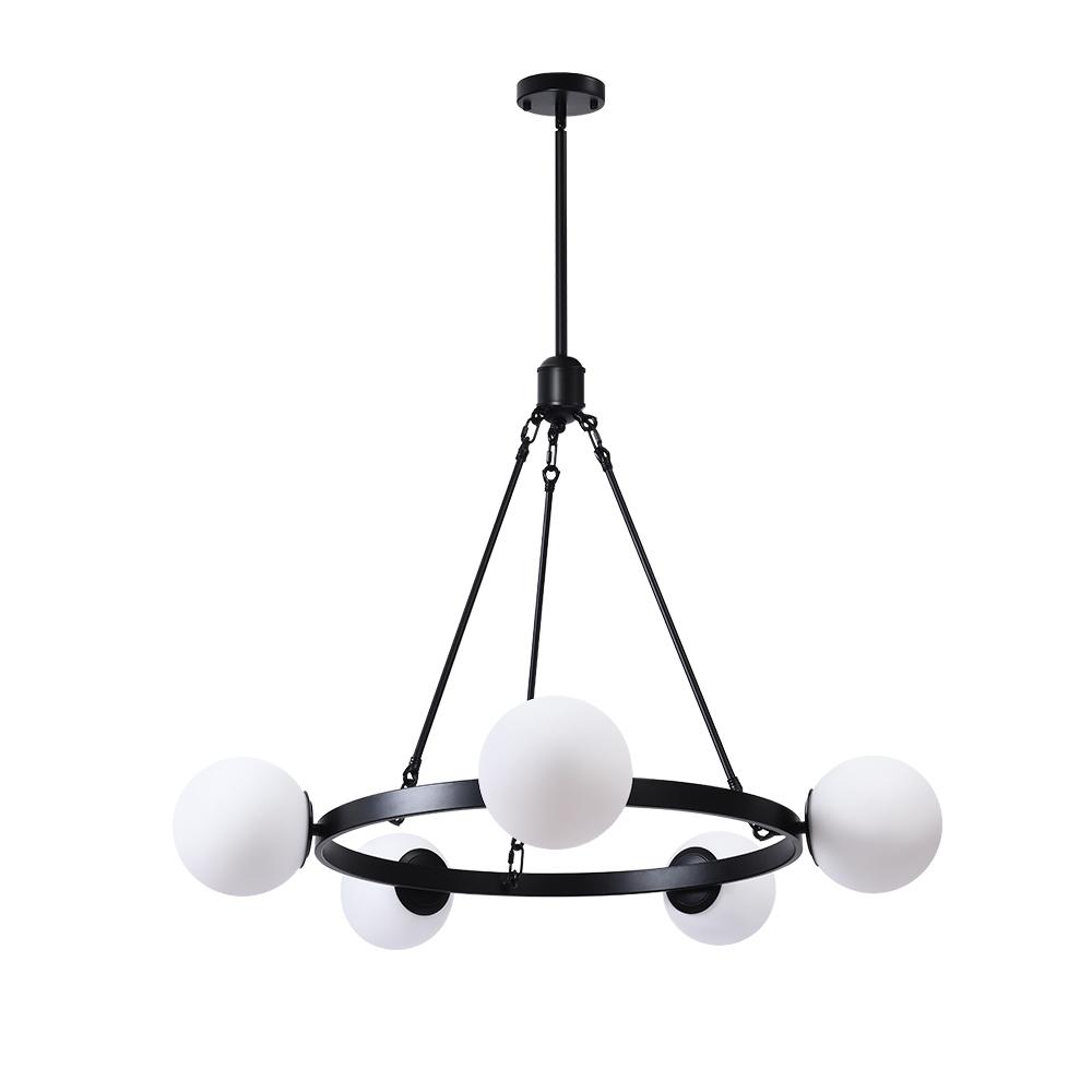 Lustre suspendu noir à cinq globes en verre laiteux, anneau circulaire en métal