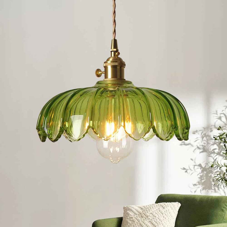 Suspension en verre vert dôme fleur, abat-jour cannelé et ampoule visible
