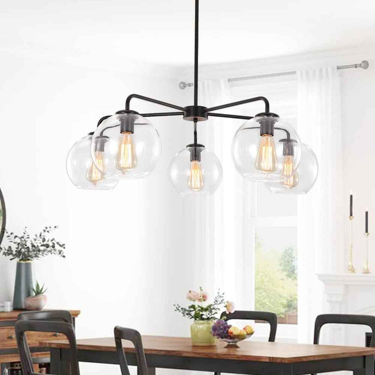 Lustre moderne noir avec verre soufflé, 4 abat-jours en verre transparent.