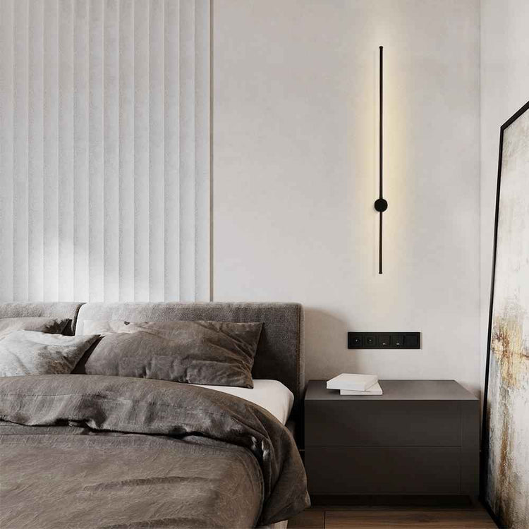 Applique murale LED minimaliste noire à barre verticale fine et pastille ronde