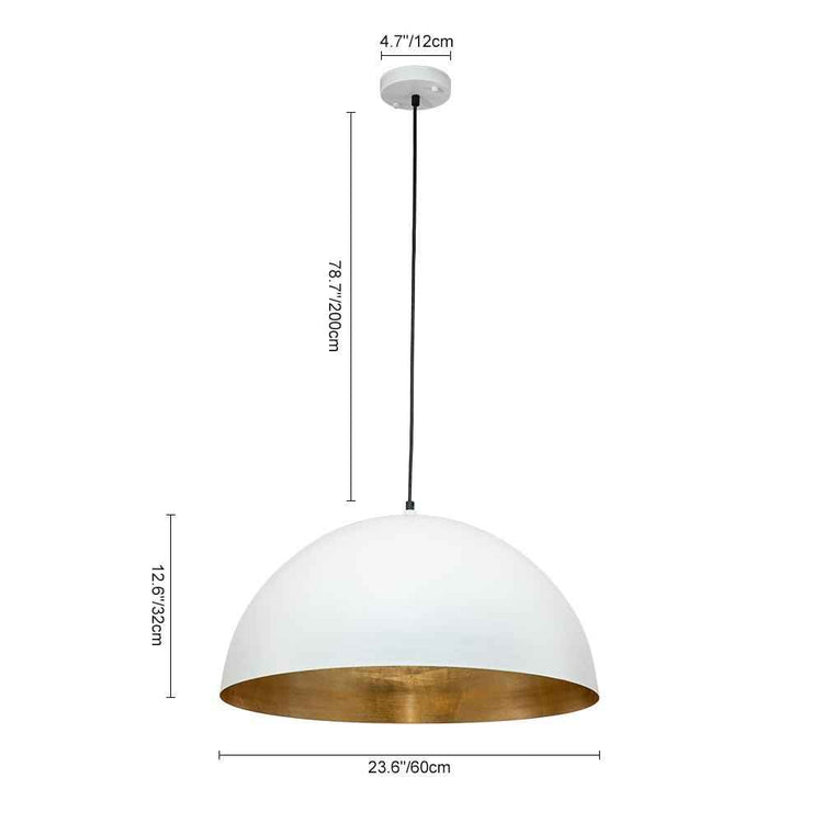 Suspension grand dôme blanc, bord doré, câble noir et rosace blanche.