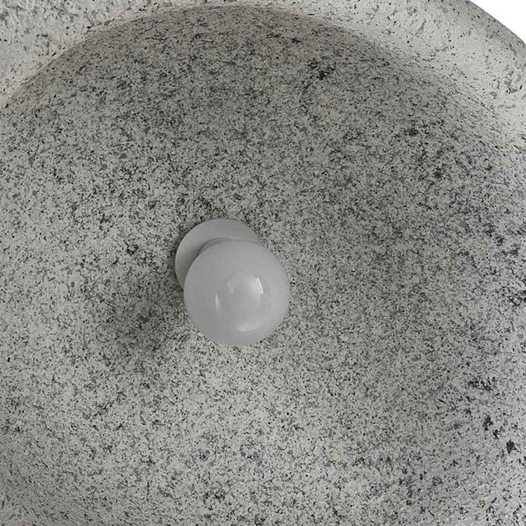 Fixation et texture de l’abat-jour gris moucheté, surface granuleuse visible